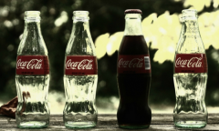 将消费者的选择范围常州软件开发保留在可口可乐品牌内
